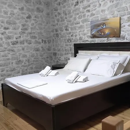 Polyxeni & Appartement *