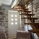 아파트 Polyxeni &