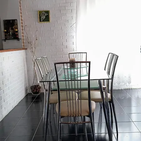 Apartment Polyxeni & *