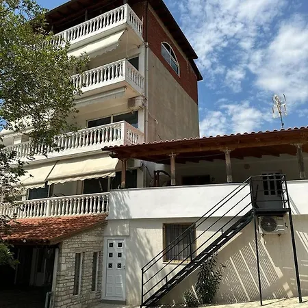 Polyxeni & Apartment