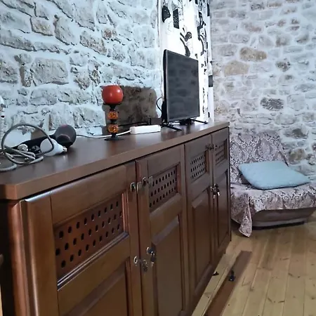 Apartman Polyxeni & *